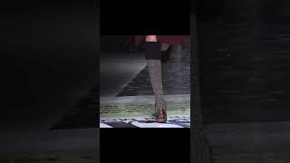 Maryna Linchuk for Prada Fall 2010  #fashionmagazine #runwaycollection #fashionbrand