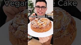 Easy Apple Cake (8 ingredients)