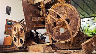 Restoration Giant Wood Cutting Band 60s Saw Machine // Restoring Super Rusty Circle Cutting Saws