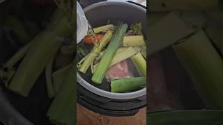 Bouillon de poulet facile a l'autocuiseur de Ricardo #ricardo