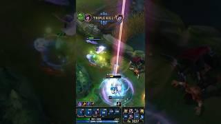 I Got Quadra Kill by Accident... Syndra OP #leagueoflegends #game #shorts #syndra