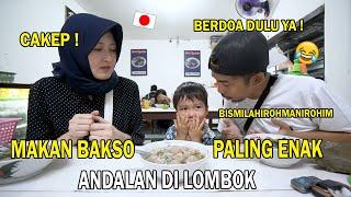 ISTRI JEPANG  DOYAN BANGET MAKAN BAKSO DISINI ! MURAH ENAK ! BETAH DI INDONESIA !