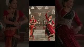 #bollywood #dance #movie #song #music #amijetomar #vidyabalan #bhoolbhulaiyaa3 #folksong #zeemusic