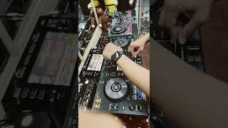 Playing on the Pioneer Dj XDJ RR All in One System | Ek Number #epic #viral #pioneerdj #dj