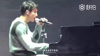 Пак Чанёль(Park Chanyeol) - All of Me.Очень красиво поет!!!