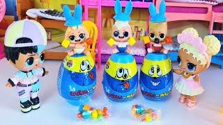 EGGS HARES CATCH YOUR CANDY for kids LOL in kindergarten! Funny cartoons dolls Darinelka