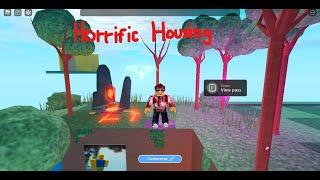 I play Horrific Housing a game from 2015 - Roblox -