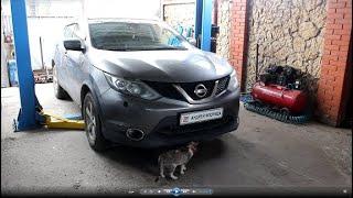 Замена правой форсунки омывателя фары на Nissan Qashqai 2,0 4WD Ниссан Кашкай 2016 года