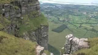 Walking Ireland - Benbulben