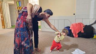 The Hard Life of Nomads: Khosrow's Unceasing Efforts to Consolidate Her Love for Niloufar