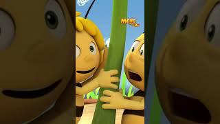 Flying - Maya the Bee - Studio100 miniKIDS
