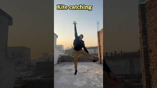 Kite catching #kite #kitecatching #youtubeshorts #shorts #viralvideo #viralshorts #trending