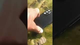 Water Test | Guess the Smartphone? 