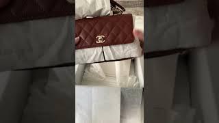 Unboxing my new Chanel handle bag #chanelunboxing #chanel #chanelhaul #chanelbag #cocohandle