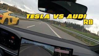 Cheapest Tesla Model S vs Audi R8 on German autobahn!