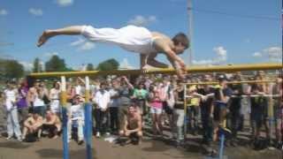 Артем Морозов - 1 место на "Street Workout Yaroslavl 2012"