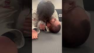 Ezekiel choke from mount | BJJ submission