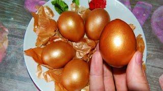 Golden eggs in onion skins for Easter  How to paint Easter eggs gold in an original way