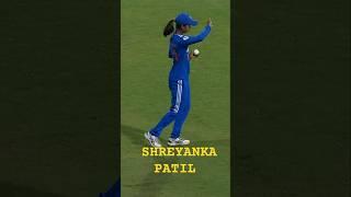 Shreyanka Patil catch Amy Jones Wicket