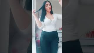Türk liseli kız kocaman Göğüsüyle azdırıyor