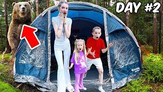 LAST TO LEAVE THE TENT WINS! *ULTIMATE CAMPING CHALLENGE*