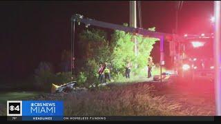 1 dead and 2 airlifted to hospital after boat crash near Key Largo, officials say