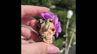 Mini skull sculpture — will mesmerize your imagination!