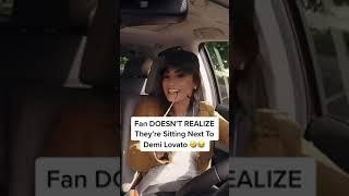 Demi Lovato shocks fan right next to her #demilovato - Celebrity Bizz