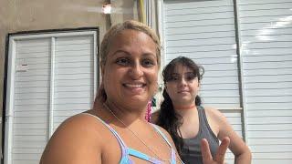 Tixi e Nini está ao vivo!venha brincar adivinhar