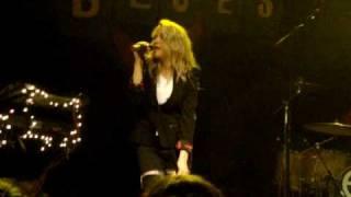 Emily Osment - Truth or Dare (live)