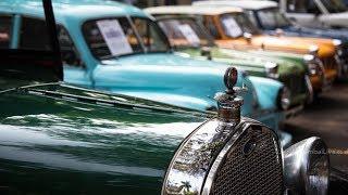 Retro Classic Cars in 4K.