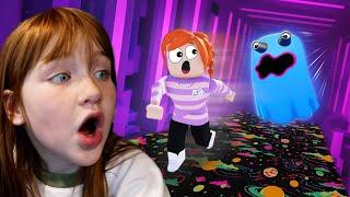 RAiNBOW GHOST RUN Roblox Game OFFiCiAL TRAiLER! Adley Niko & Shonduras invite you to ESCAPE the MAZE