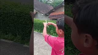 wah kreatif juga nih anak#anak #anakpintar #bocil #bocillucu #lucu #seru #kreatif #bermainlayangan