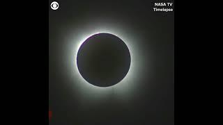 Total solar eclipse moves across U.S.