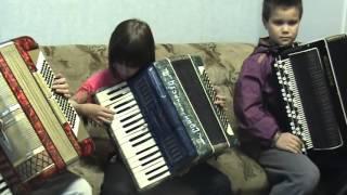 ACCORDIONISTS  THE ALEKSEYEVS in the KITCHEN 9