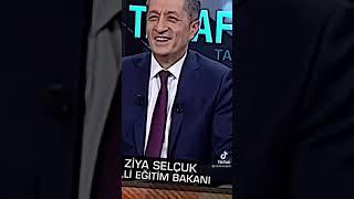 olm yenisini hiç sevmedim adam put gibi duruyo Ziya hoca daha sempatik #Ziyagerigel