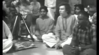 J. Krishnamurti - Madras 1981 - Seminar 2 - Remaining with the stream of sorrow