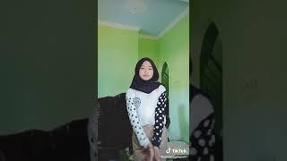Anak SMP goyang hot walau tepos