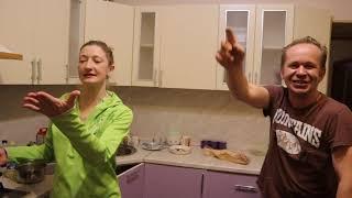 Мать одиночку выгнали c работы, теперь нет даже чая!