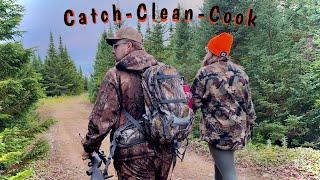 Grouse Hunting with a .22 in Prime Grouse Country !  - Catch , Clean , Cook ( Delicious & Easy )