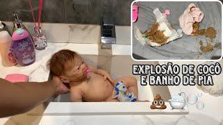 Ayla fez cocô em tudo  + Banho de pia  | Bebê reborn de silicone | Gabi reborn