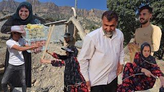 Nomadic Life: A Kind Nomadic Family | Family Collaboration with a Nomadic Couple 