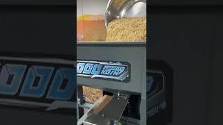 Commercial rice milling equipment with a processing capacity of 1000 kg/hour.#ricemill #farmer