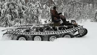 Самодельный гусеничный вездеход по глубокому снегу 2