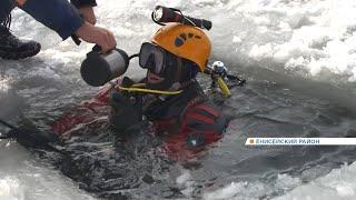 В Енисейском районе возобновили поиски провалившегося под лёд водителя грузовика