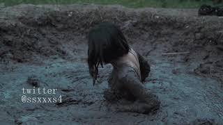 Kurumi in quicksand
