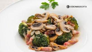 Karlos Arguiñano's easy broccoli with mushrooms and bacon recipe that will surprise you.