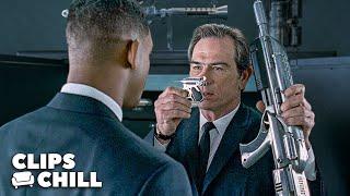 “I Get a Little Midget Cricket Neuralyzer?” | Men in Black (Will Smith, Tommy Lee Jones)