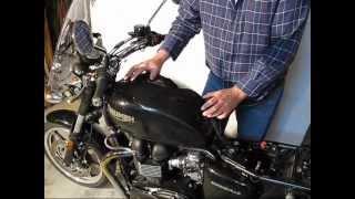 2012 Triumph Bonneville Tank Removal