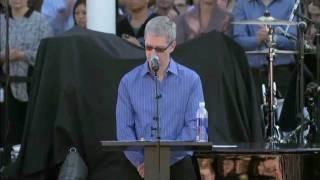 A celebration of Steve's life (Apple, Cupertino, 10/19/2011) HD